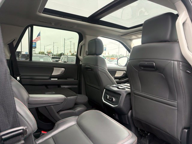 Certified 2025 Ford Expedition Active AWD/4WD image 12