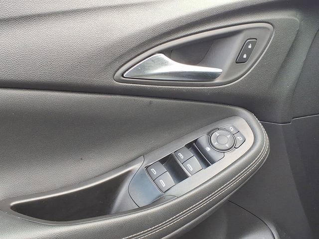 Used 2025 Buick Encore GX Preferred AWD/4WD image 10