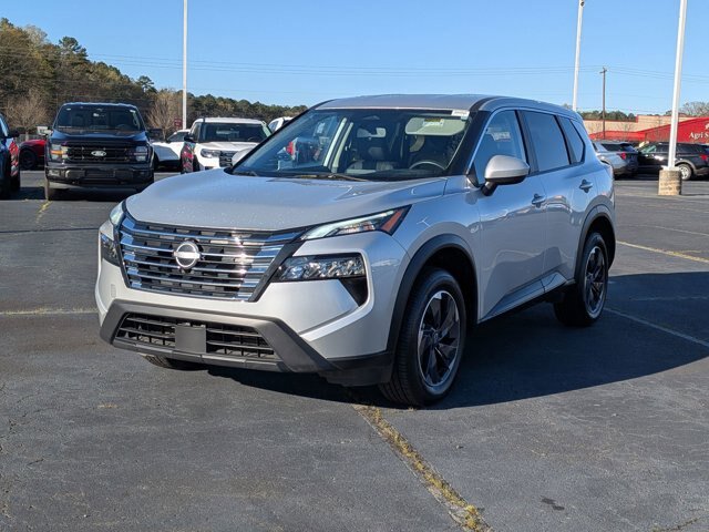 Used 2024 Nissan Rogue SV AWD/4WD image 8