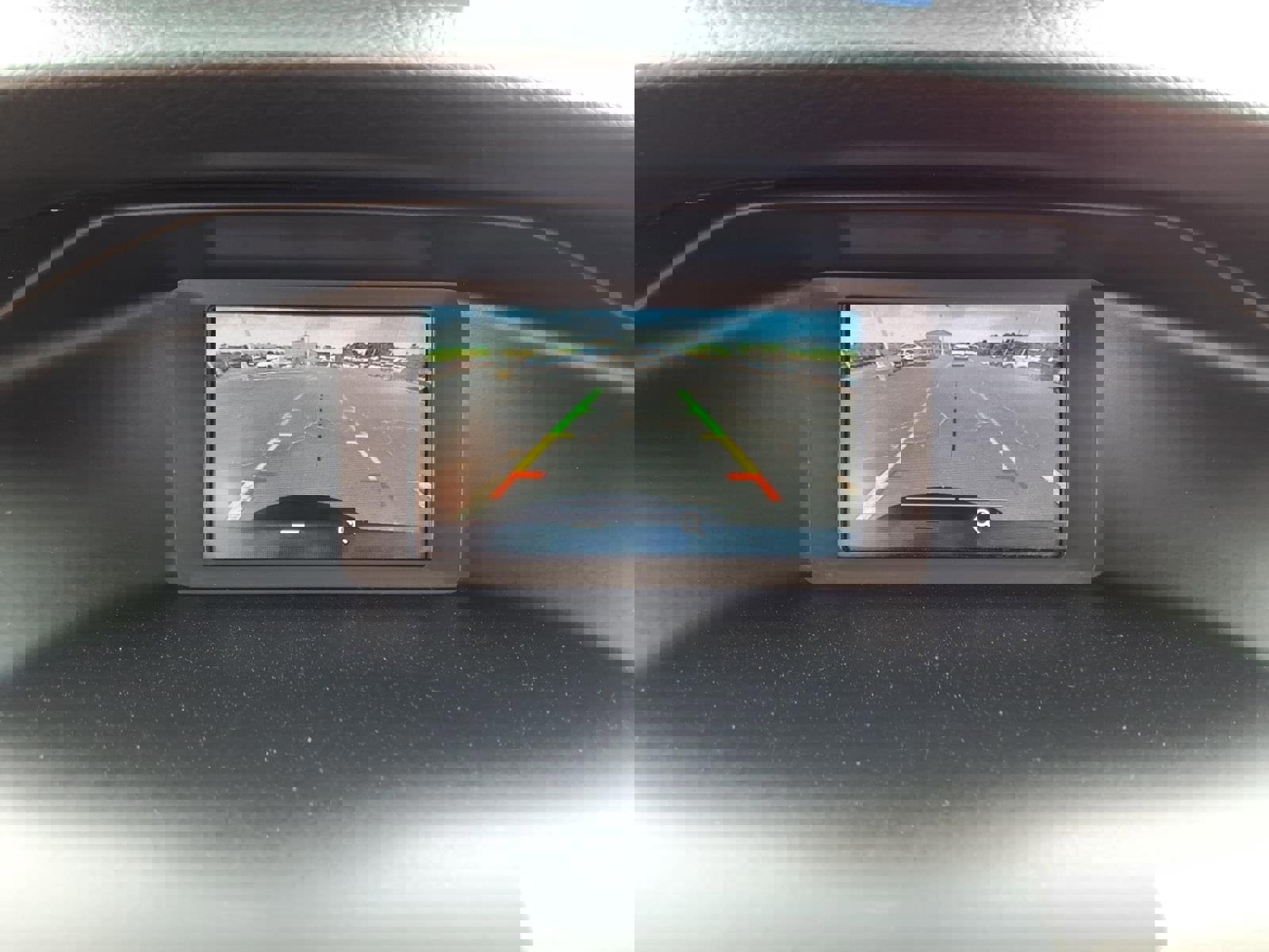 Certified 2018 Ford Focus SE w/ Cold Weather Package FWD image 17