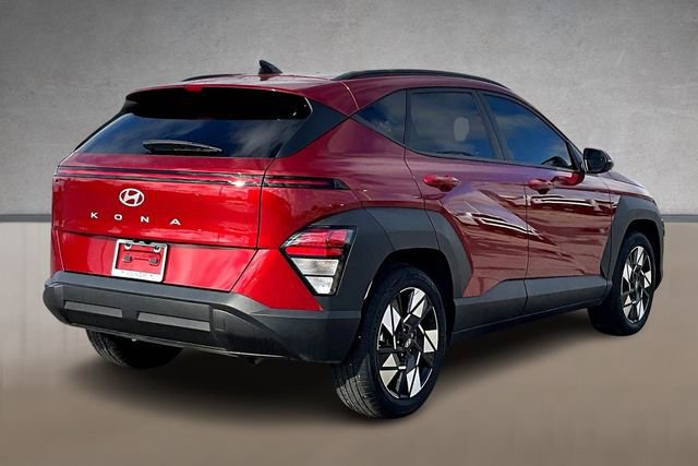 Used 2024 Hyundai Kona SEL w/ Convenience Package image 2