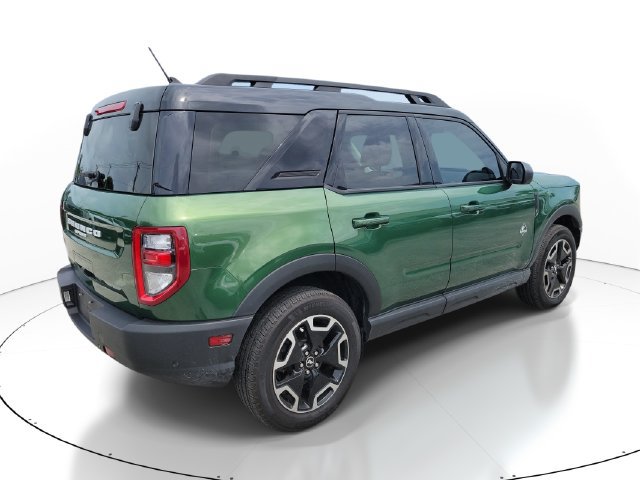 Certified 2023 Ford Bronco Sport Outer Banks w/ Tech Package AWD/4WD image 4