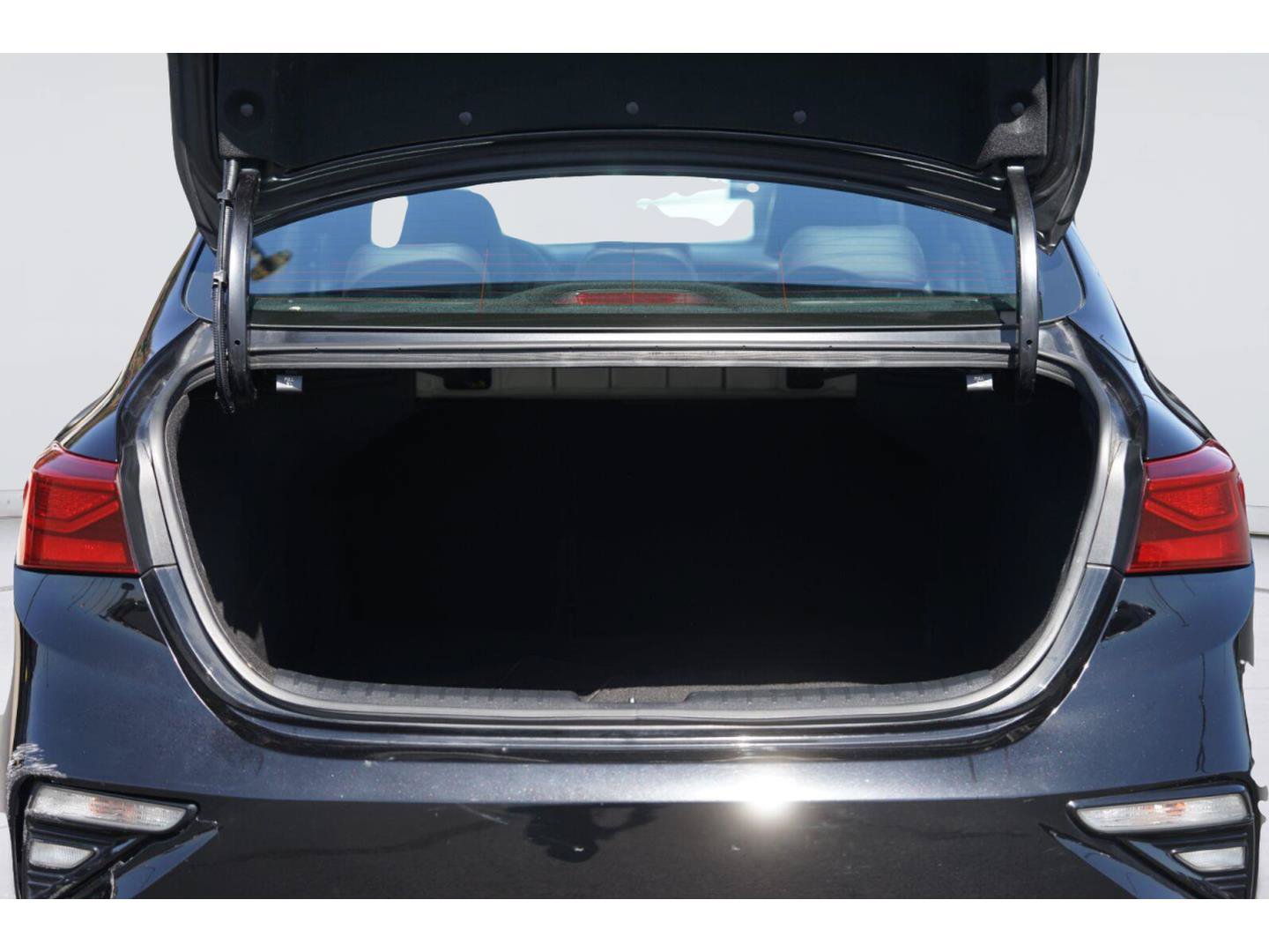Used 2021 Kia Forte GT FWD image 30