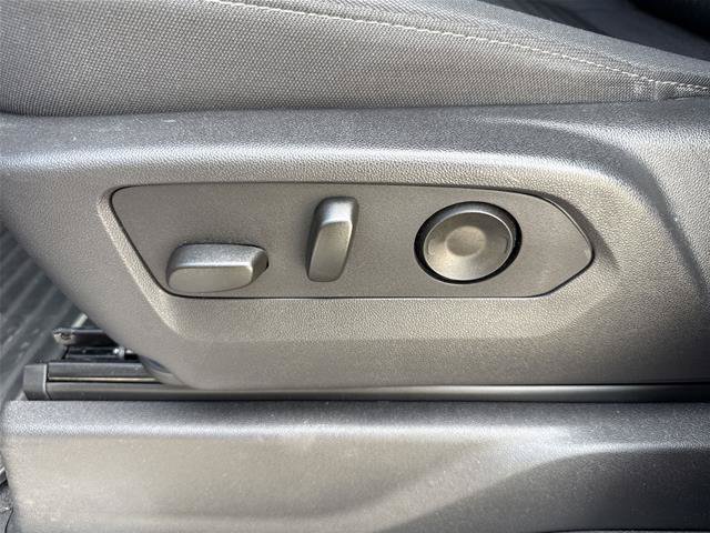 Used 2025 Chevrolet Silverado 1500 RST AWD/4WD image 25
