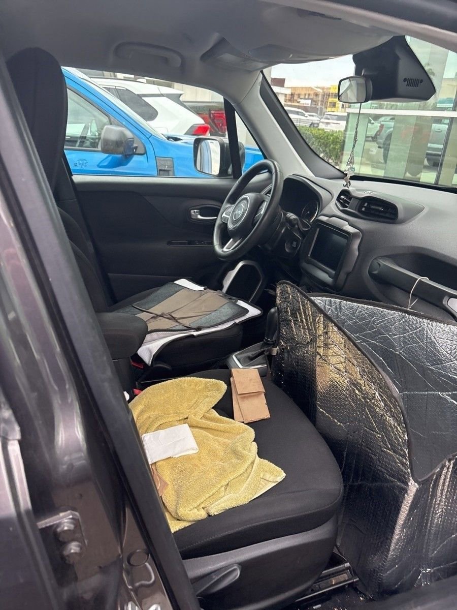 Used 2018 Jeep Renegade Latitude image 10