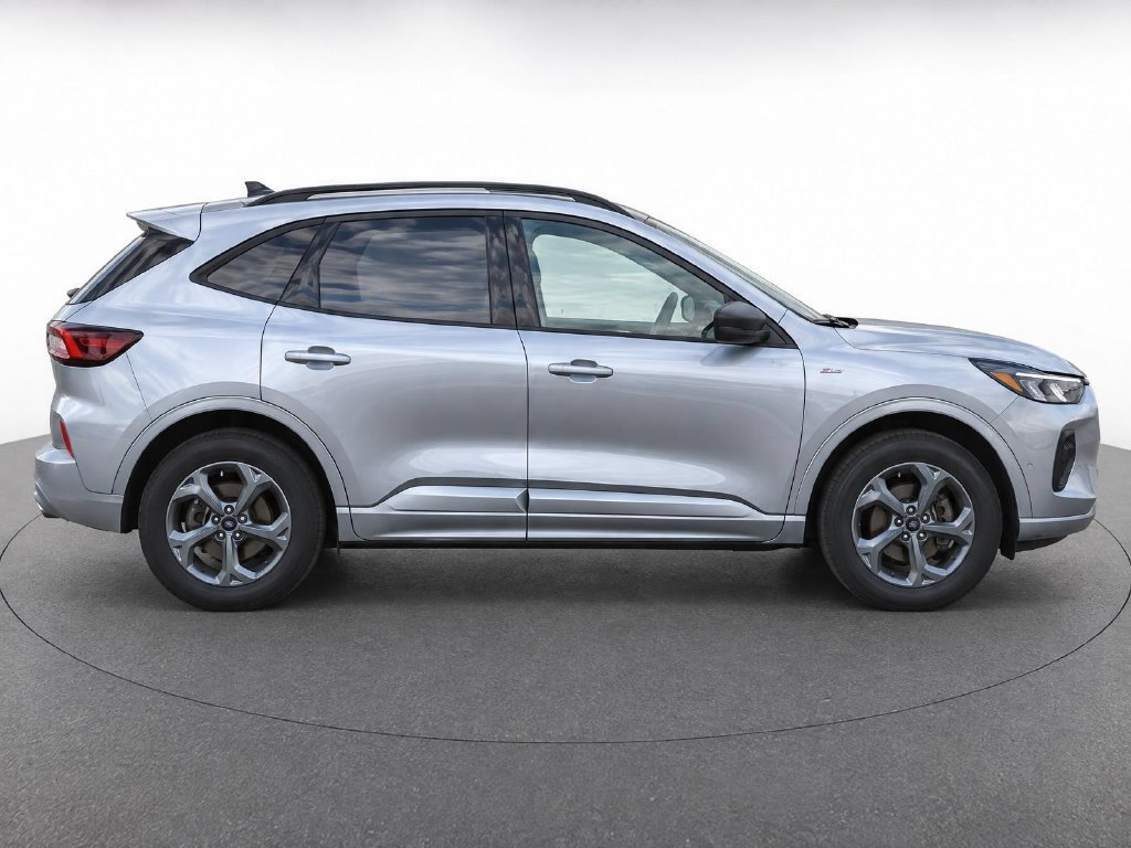 Certified 2023 Ford Escape ST-Line w/ Tech Pack #1 AWD/4WD image 8