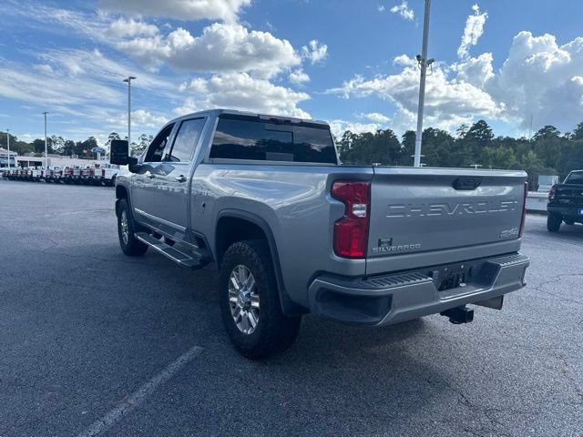 Used 2024 Chevrolet Silverado 2500 High Country w/ Technology Package AWD/4WD image 7