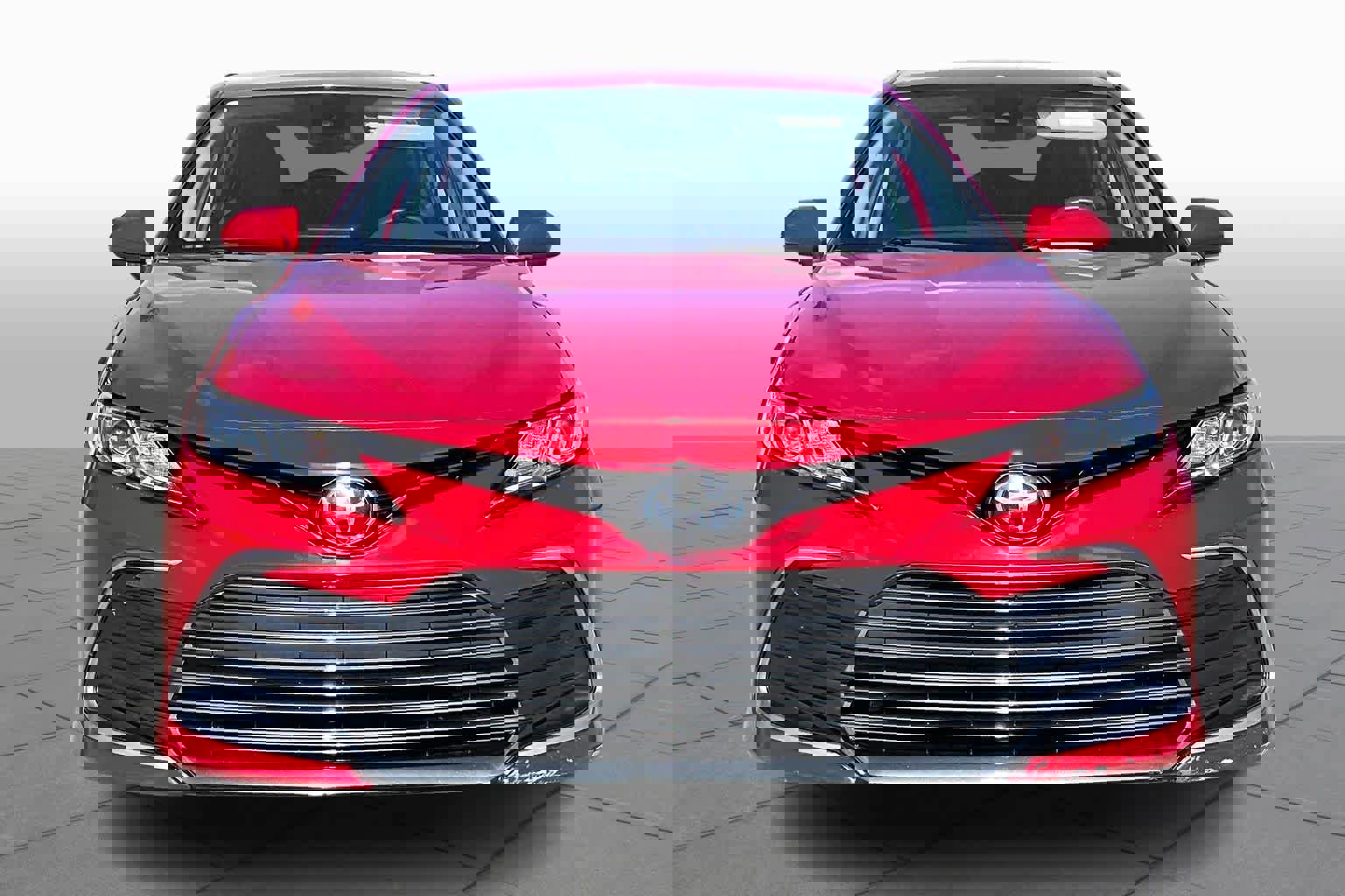 Used 2023 Toyota Camry LE image 4