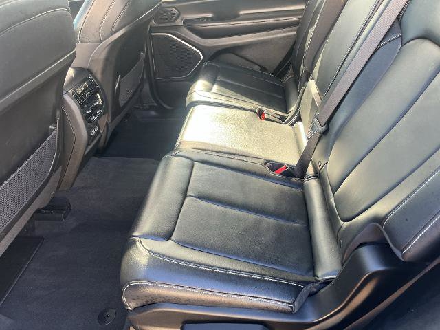 Used 2021 Jeep Grand Cherokee L Limited AWD/4WD image 20