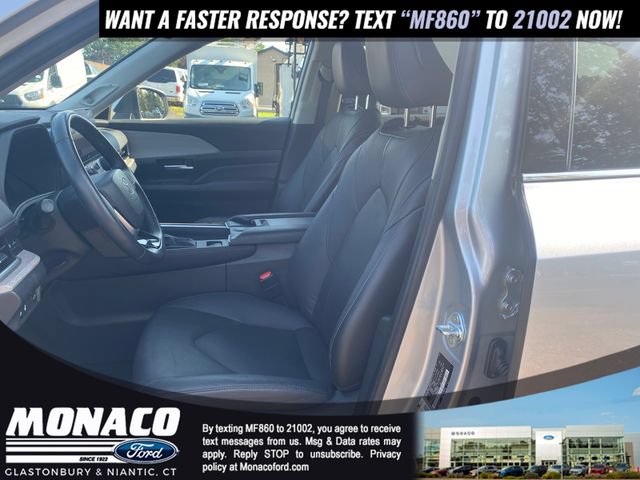 Used 2024 Toyota Grand Highlander AWD image 15