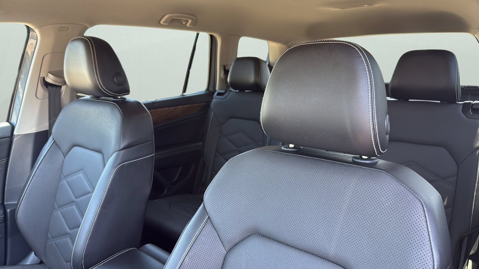 Used 2024 Volkswagen Atlas SE FWD image 10
