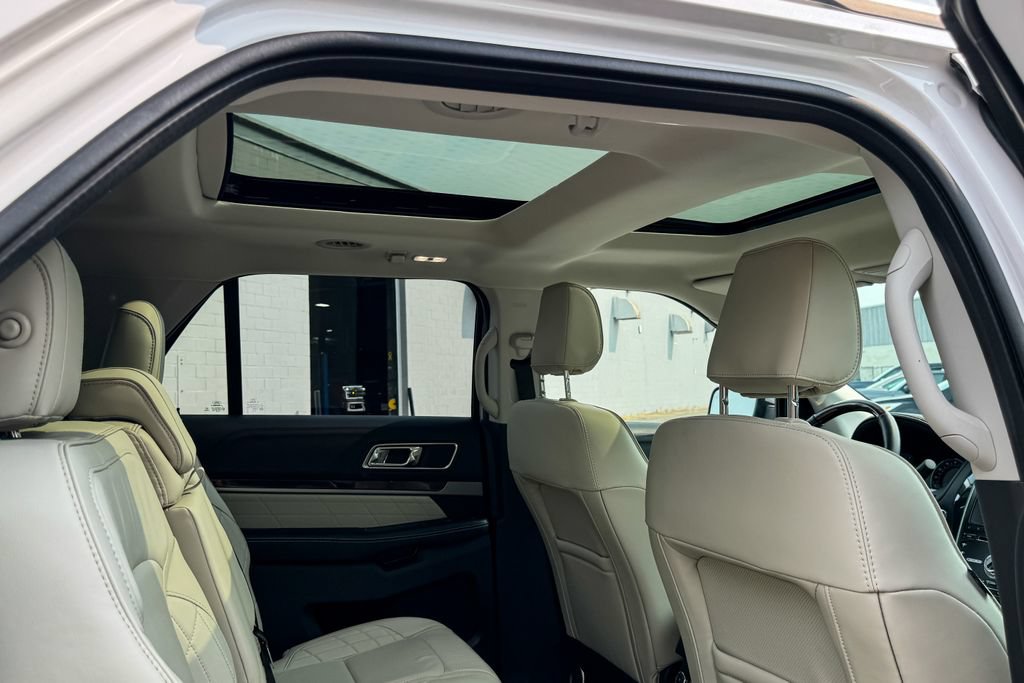Certified 2018 Ford Explorer Platinum AWD/4WD image 18