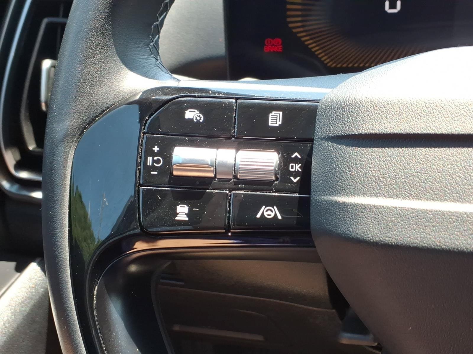 Used 2026 Kia Sorento S w/ S Panoramic Sunroof Package AWD/4WD image 17