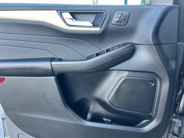 Certified 2022 Ford Escape Titanium w/ Titanium Elite Package image 13