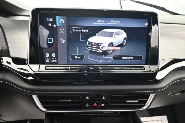 Used 2024 Volkswagen Atlas Cross Sport SE AWD/4WD image 24