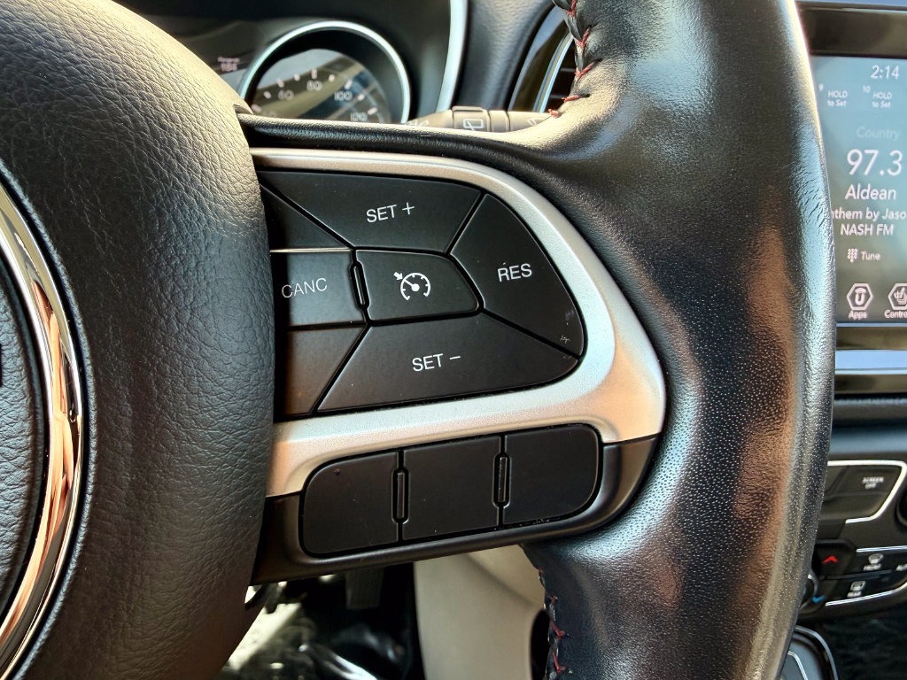 Used 2020 Jeep Compass Limited AWD/4WD image 25