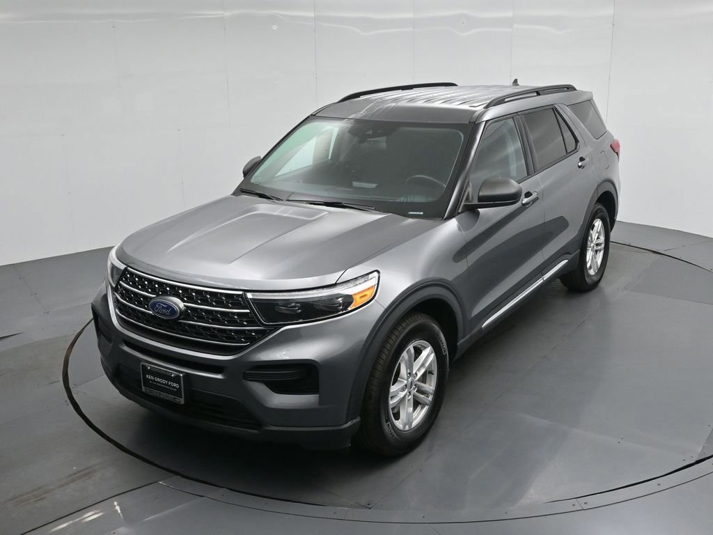 Certified 2022 Ford Explorer XLT w/ Class IV Trailer Tow Package image 27