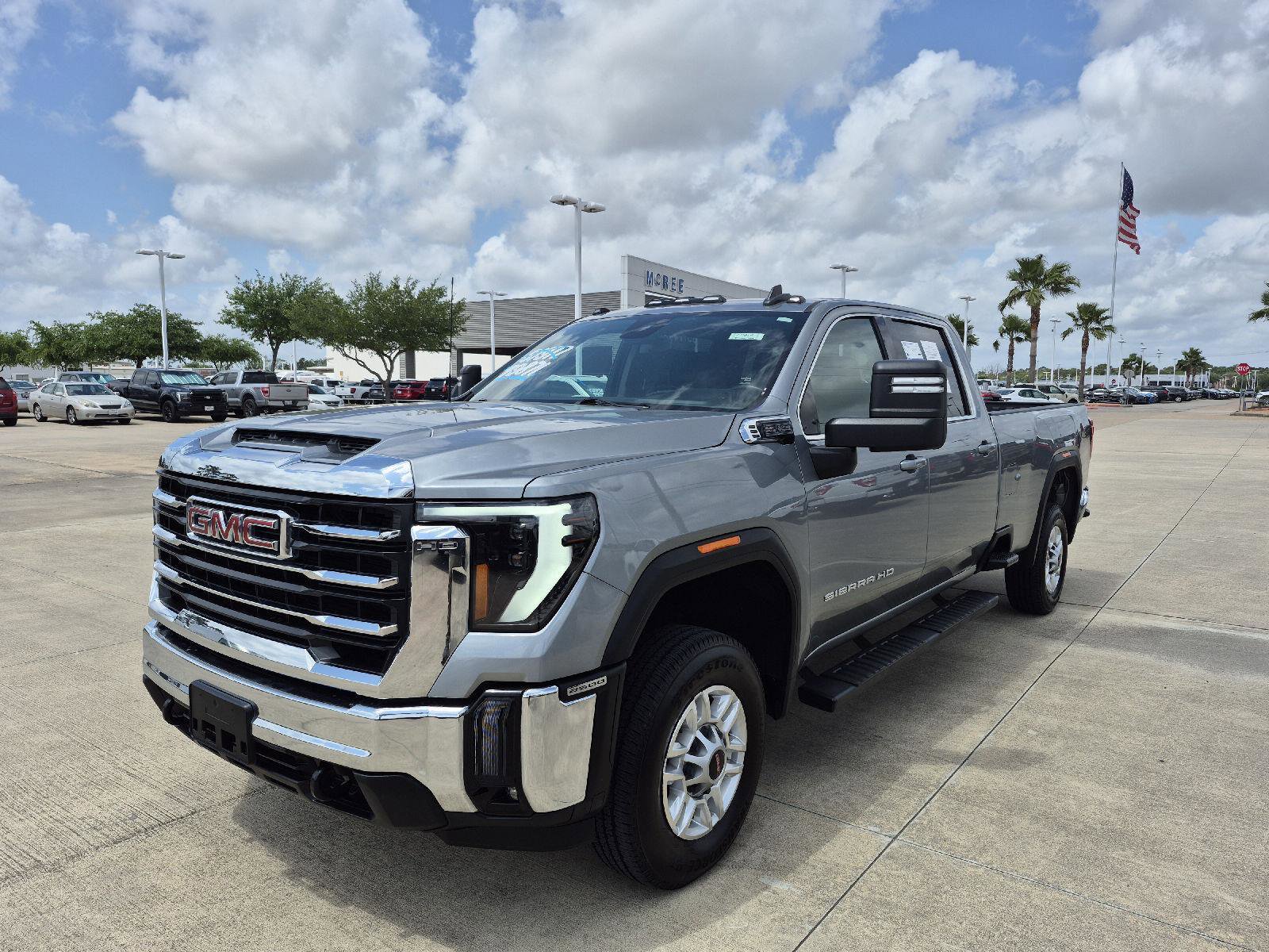 Used 2024 GMC Sierra 2500 SLE w/ SLE Value Package; RWD image 1