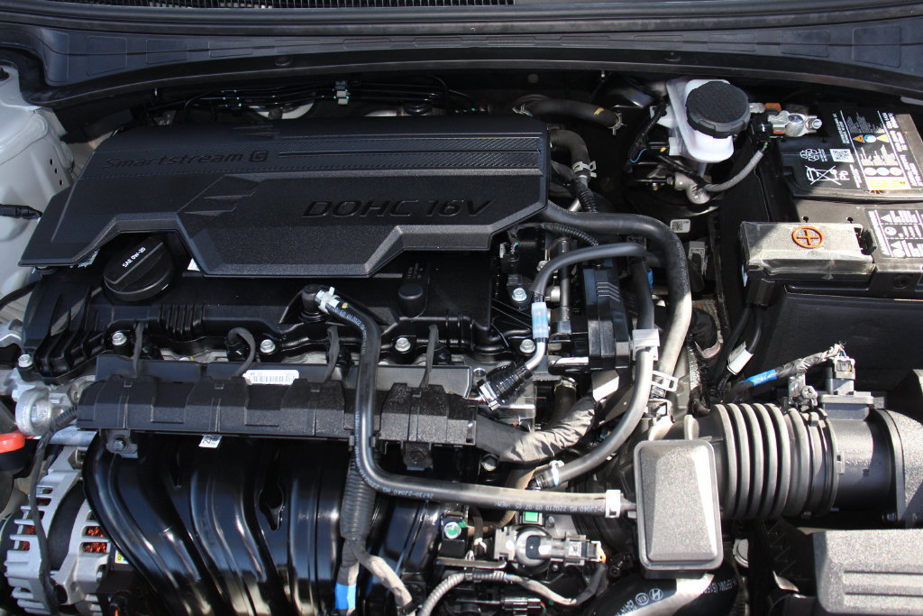Used 2023 Hyundai Elantra SEL w/ Convenience Package FWD image 29