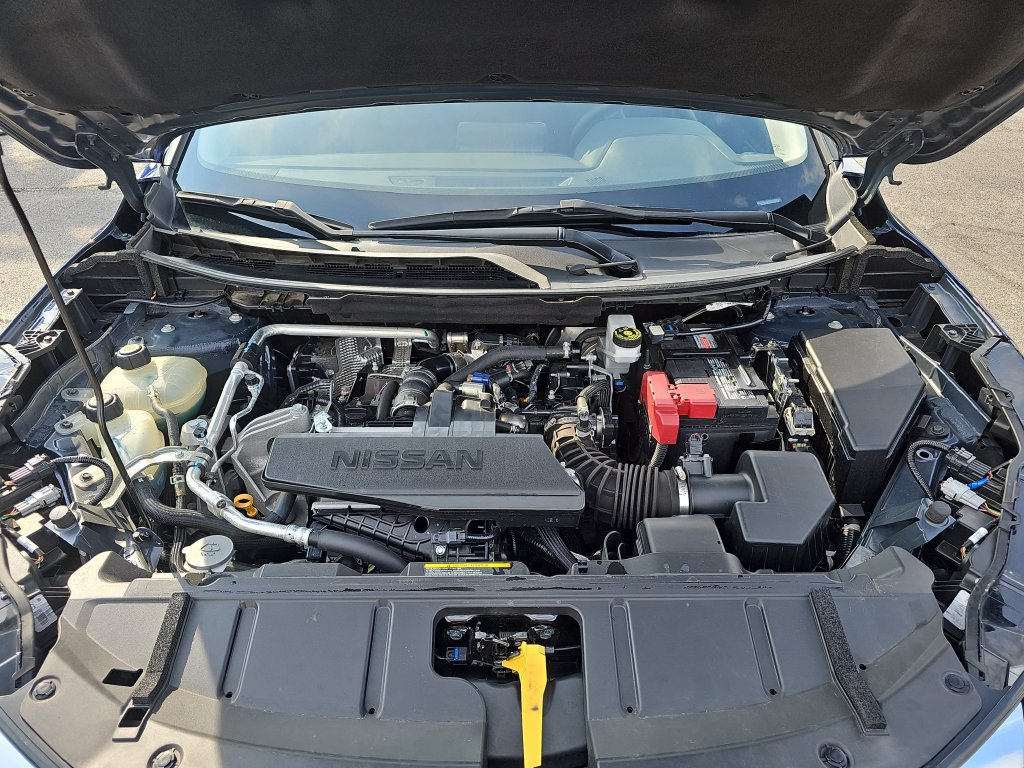 Used 2024 Nissan Rogue SV FWD image 29