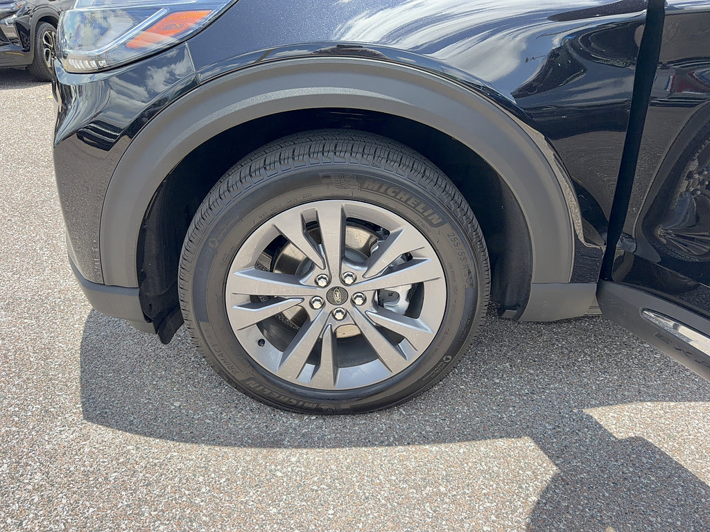 Certified 2025 Ford Explorer Active w/ Active Comfort Package AWD/4WD image 36