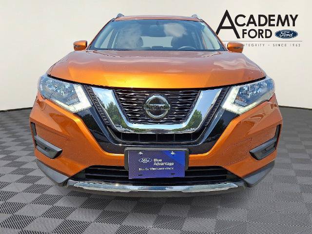 Used 2018 Nissan Rogue SV AWD/4WD image 2