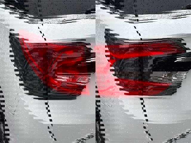 Used 2023 Honda Odyssey Elite image 11