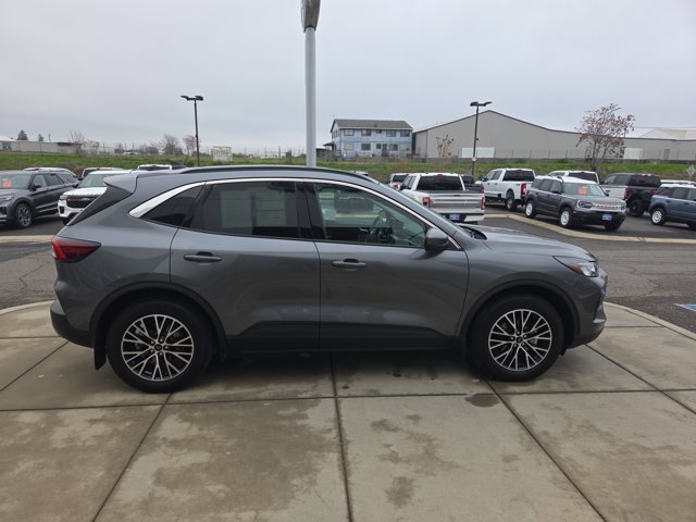 Certified 2023 Ford Escape SE image 6