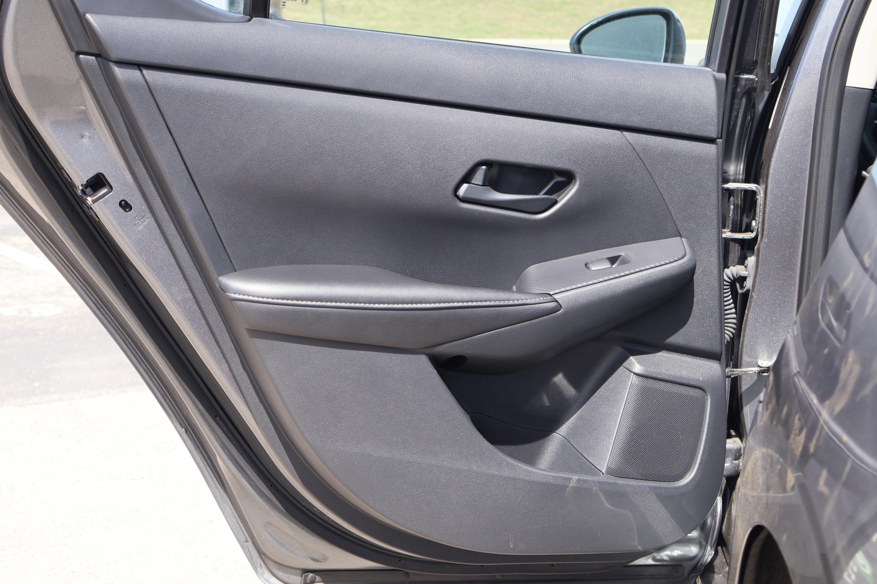 Used 2024 Nissan Sentra SV image 28