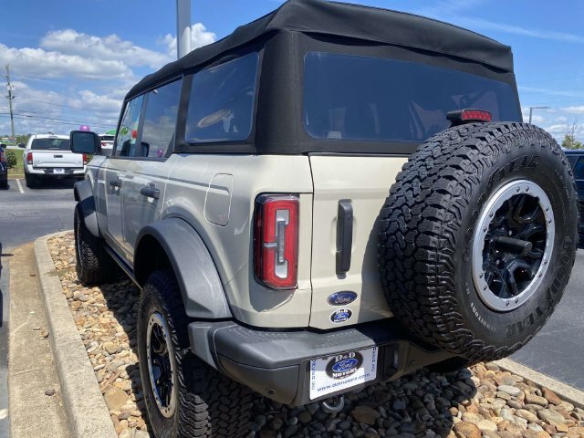 Certified 2025 Ford Bronco Badlands AWD/4WD image 4