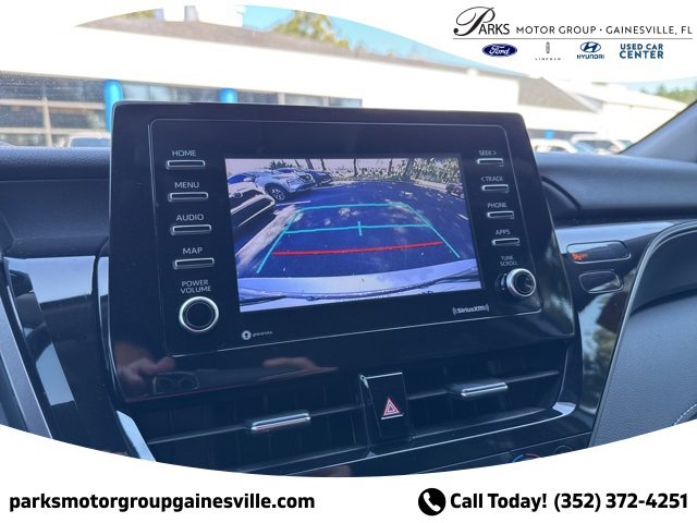 Used 2024 Toyota Camry SE image 19