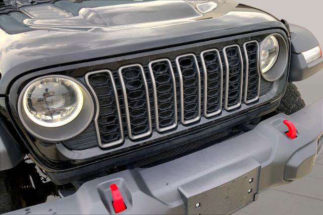 Used 2025 Jeep Wrangler Unlimited Rubicon AWD/4WD image 30