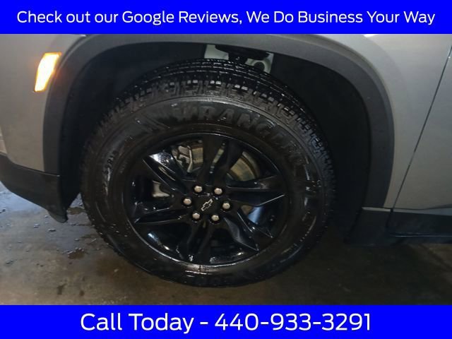 Used 2023 Chevrolet Traverse LS w/ Midnight/Sport Edition image 17