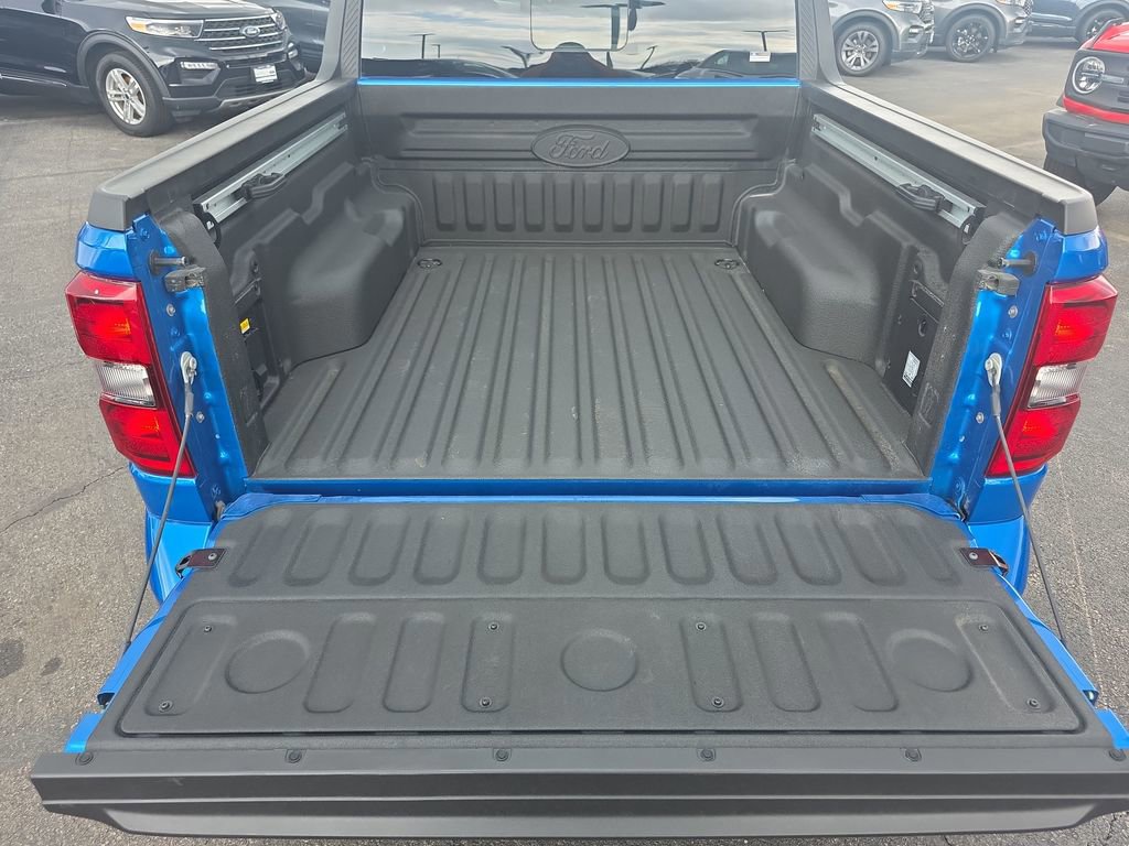 Certified 2025 Ford Maverick Lobo AWD/4WD image 13