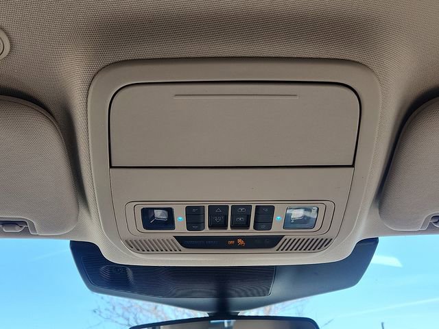 Certified 2022 Ford Explorer XLT w/ Equipment Group 202A image 19