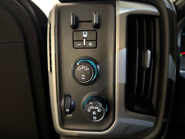 Used 2019 GMC Sierra 2500 SLT w/ Driver Alert Package AWD/4WD image 18