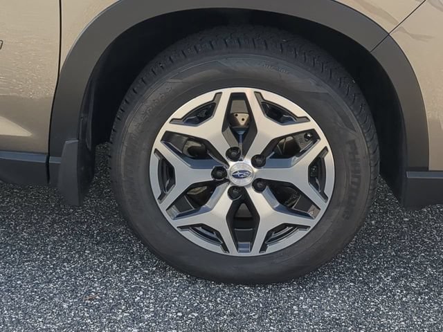 Used 2019 Subaru Forester Premium AWD/4WD image 19