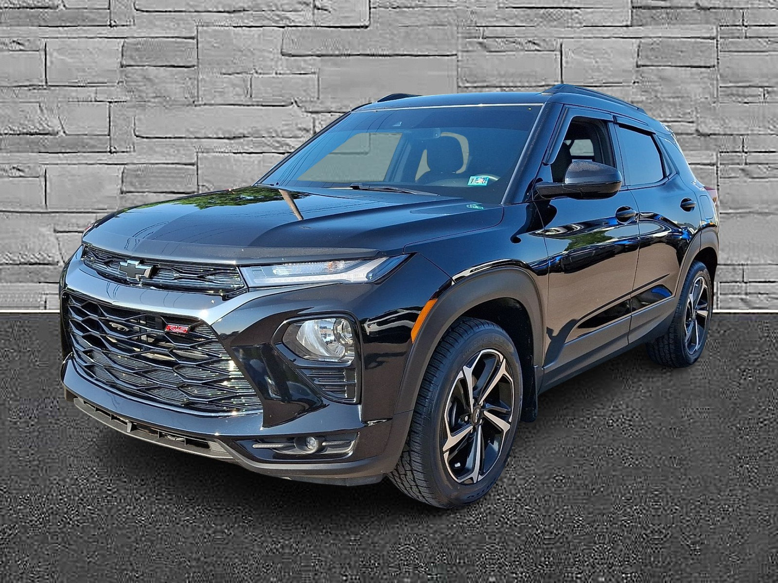 Used 2022 Chevrolet TrailBlazer RS w/ Sun and Liftgate Package AWD/4WD image 4