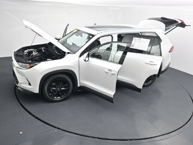 Used 2024 Toyota Grand Highlander AWD image 38