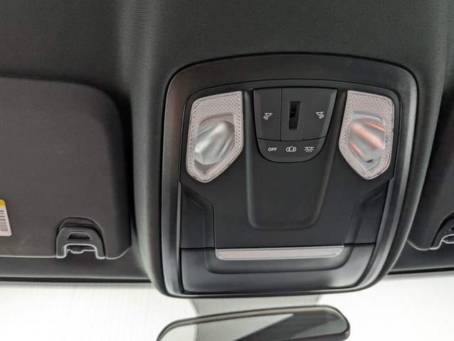 Used 2024 RAM 3500 Tradesman w/ Chrome Appearance Group AWD/4WD image 7