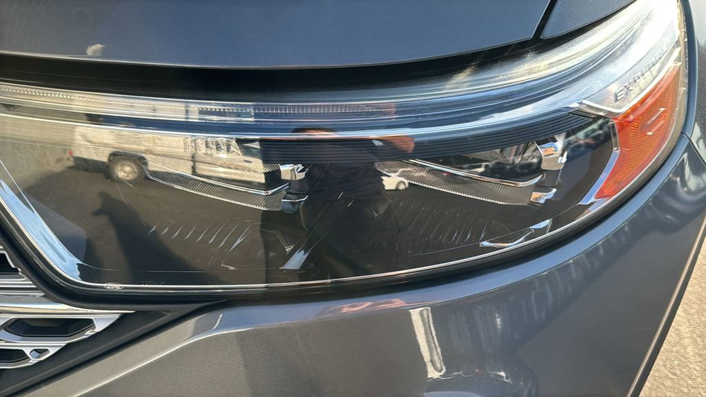 Certified 2022 Ford Explorer Limited w/ Hybrid Equipment Group 310A image 6