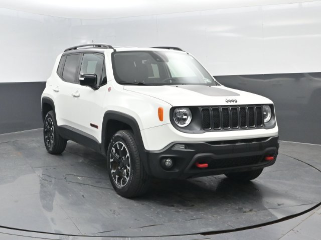 Used 2023 Jeep Renegade Trailhawk AWD/4WD image 2