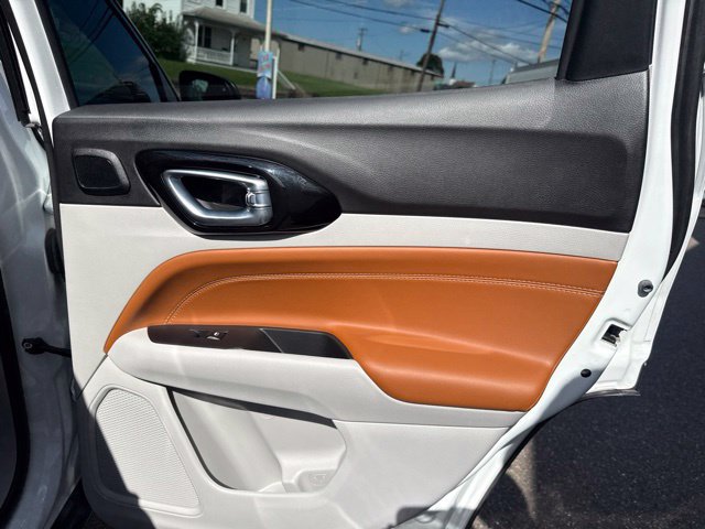 Used 2023 Jeep Compass Limited w/ Sun and Sound Group AWD/4WD image 36