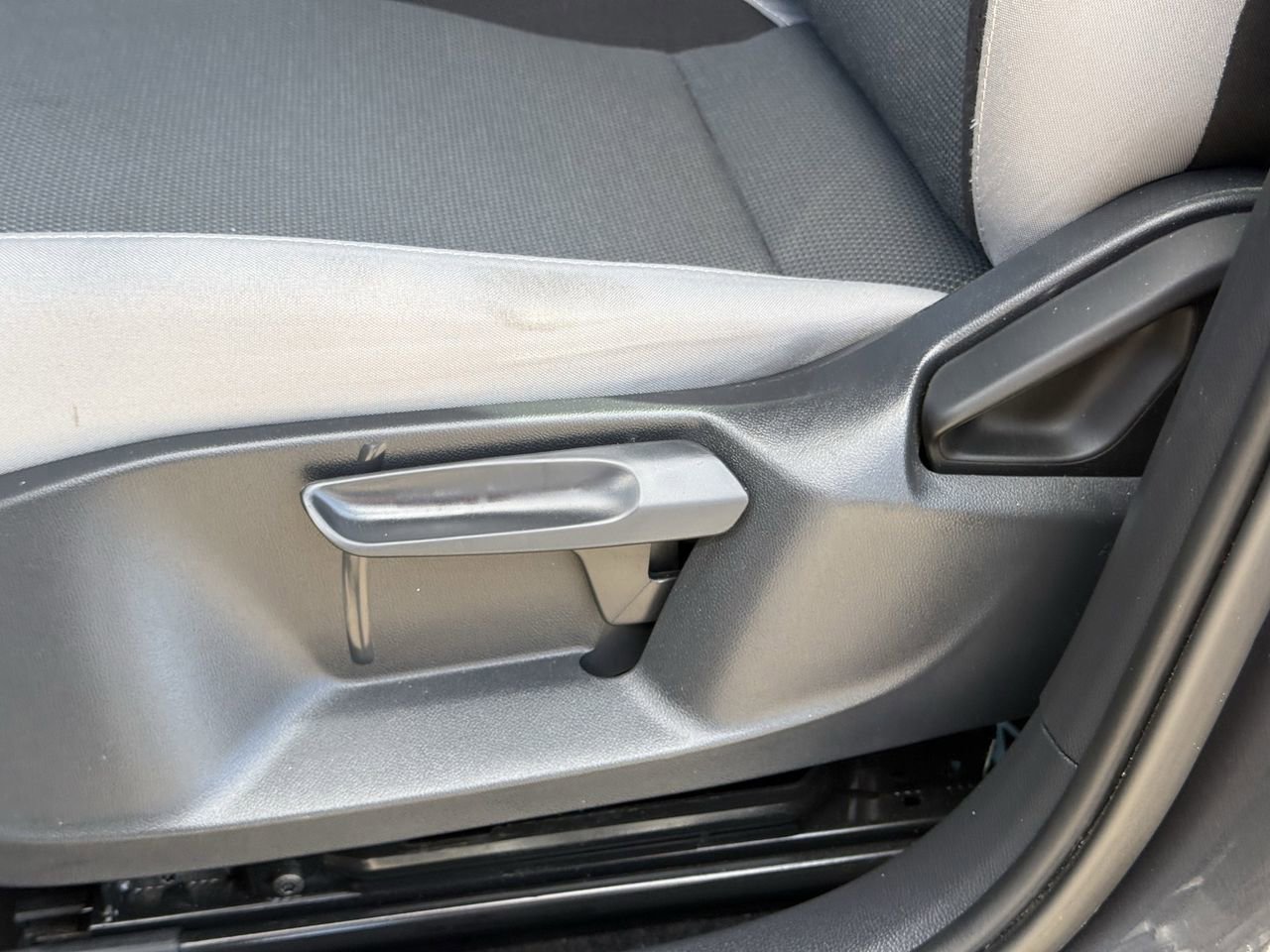 Used 2024 Volkswagen Taos S FWD image 24