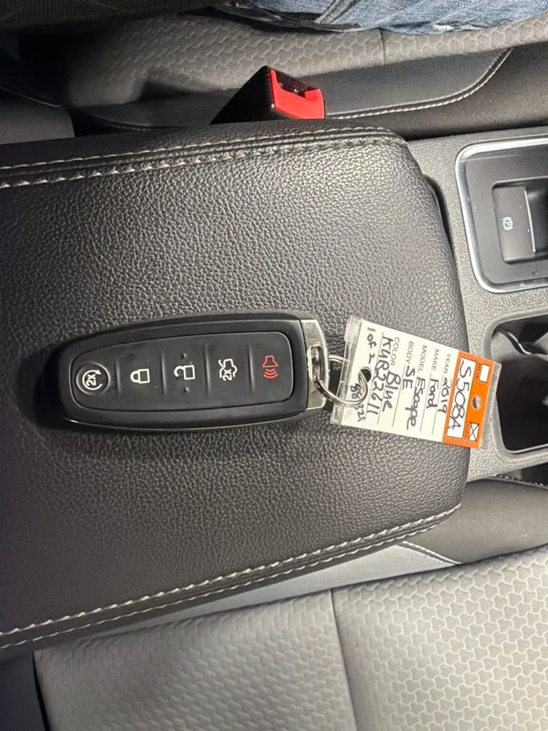Certified 2019 Ford Escape SE AWD/4WD image 36
