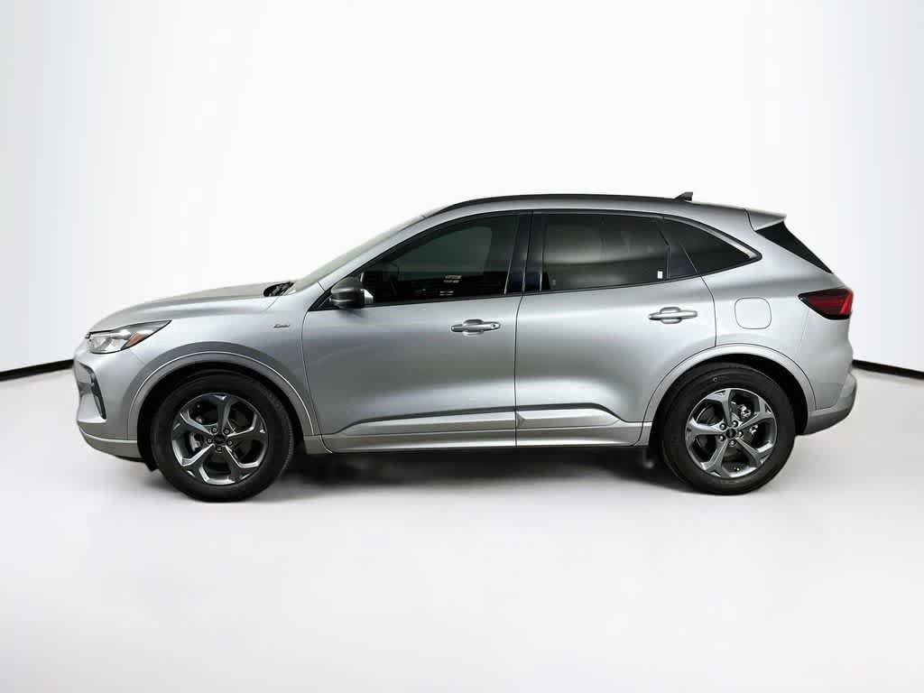 Certified 2023 Ford Escape ST-Line w/ Tech Pack #1 FWD image 3