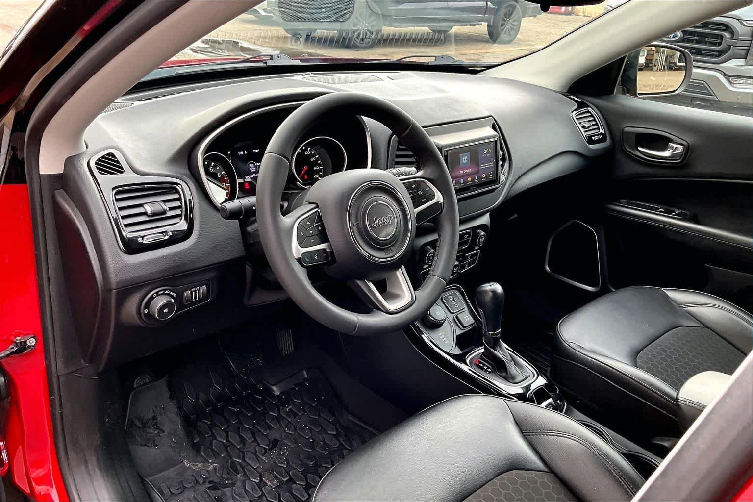 Used 2021 Jeep Compass Latitude AWD/4WD image 18