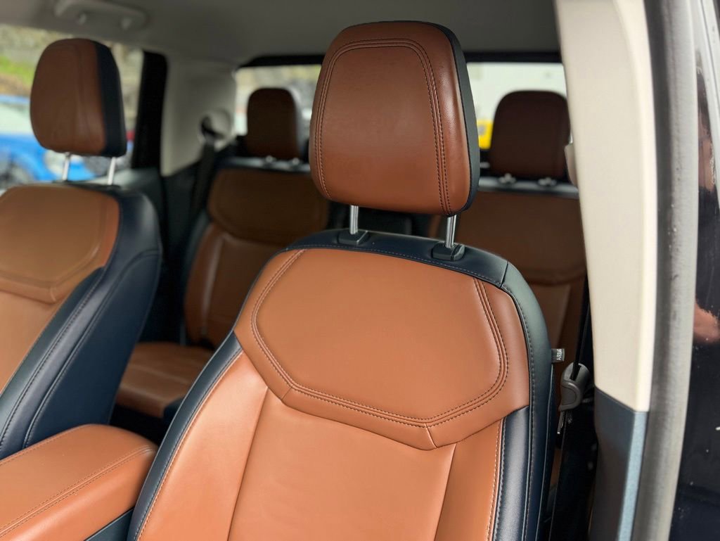 Certified 2024 Ford Maverick Lariat FWD image 9