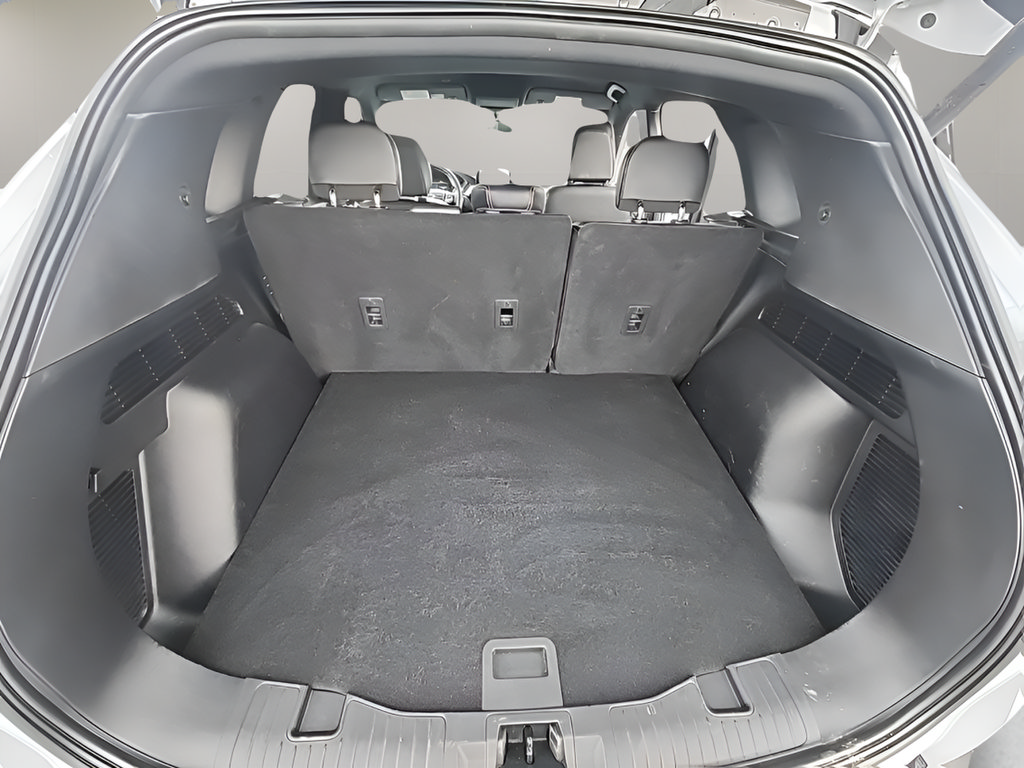 Certified 2025 Ford Escape ST-Line Select AWD/4WD image 10
