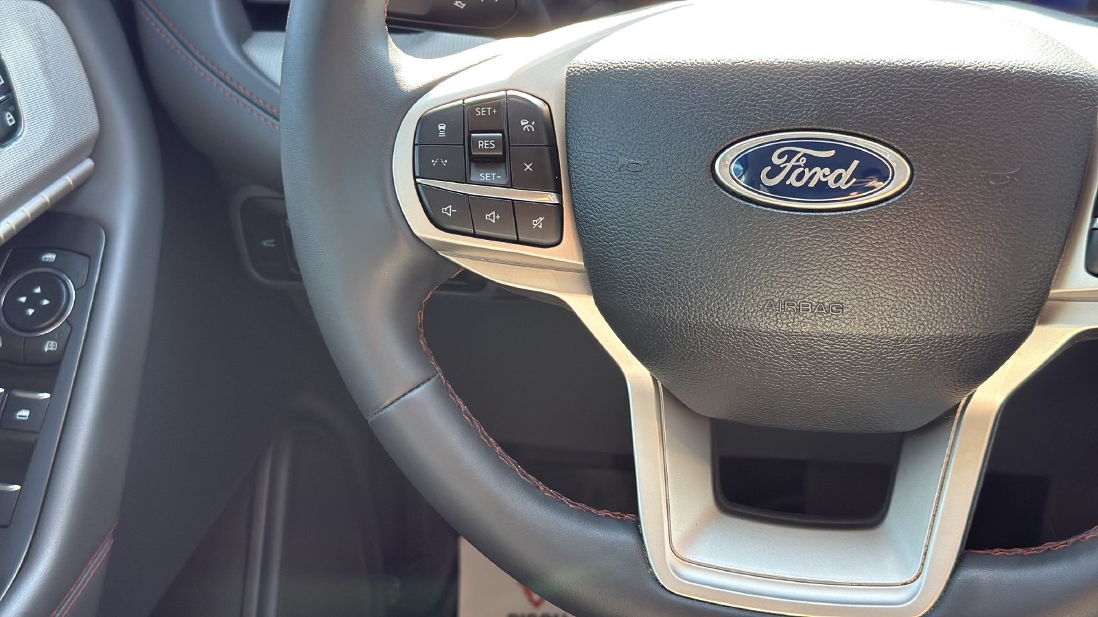 Certified 2025 Ford Explorer Active w/ Active Comfort Package RWD image 16